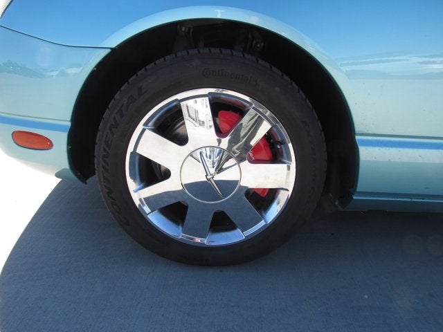 2002 Ford Thunderbird Base