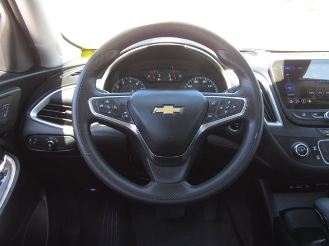2025 Chevrolet Malibu LS
