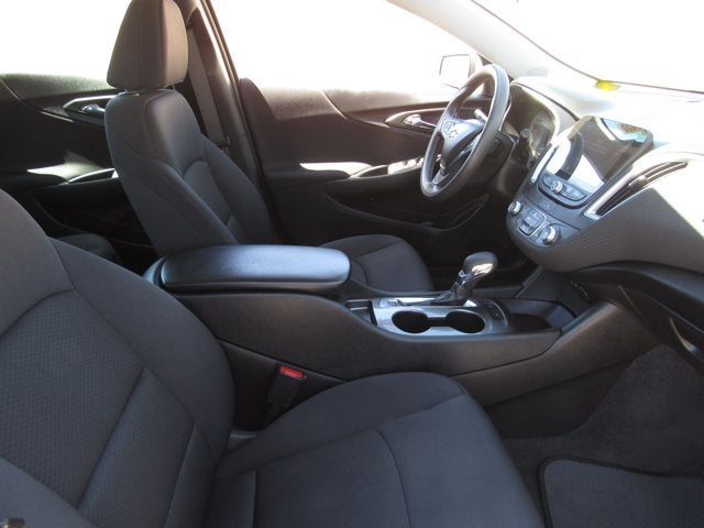 2025 Chevrolet Malibu LS