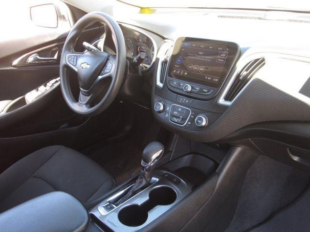 2025 Chevrolet Malibu LS