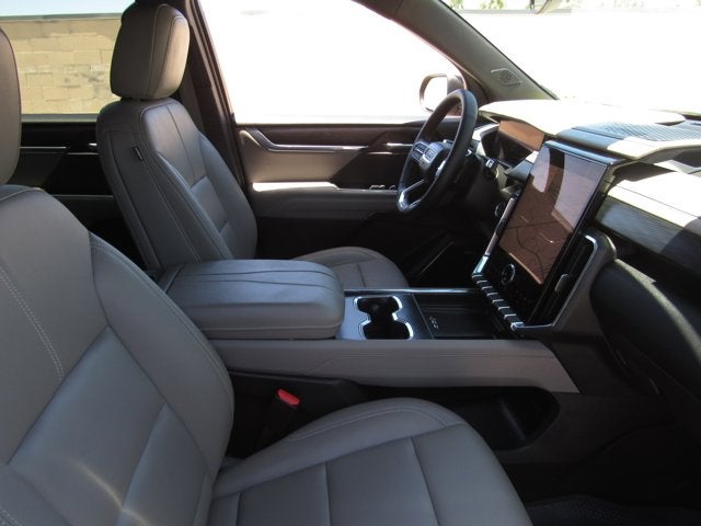 2024 GMC Acadia FWD Elevation