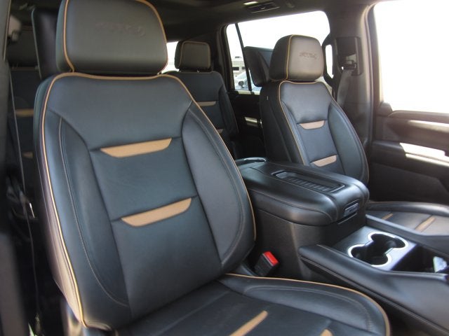 2021 GMC Yukon XL AT4