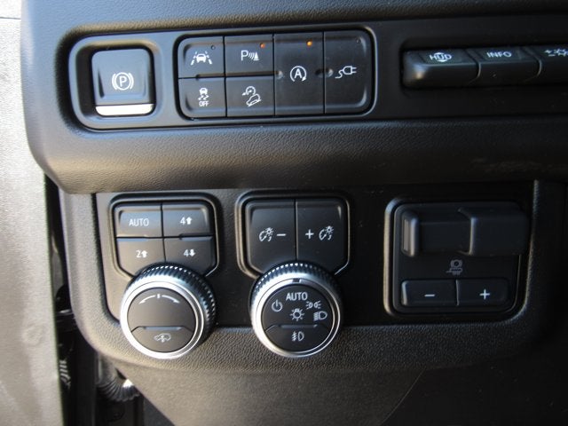 2021 GMC Yukon XL AT4