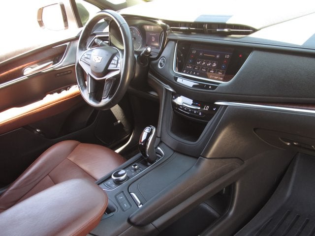 2023 Cadillac XT5 FWD Premium Luxury