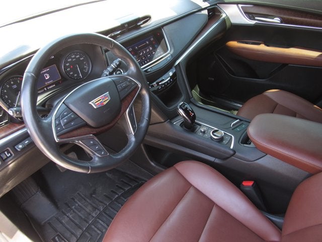 2023 Cadillac XT5 FWD Premium Luxury