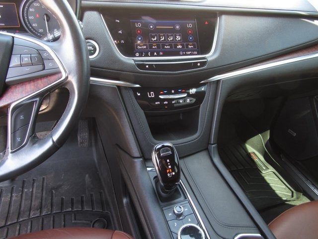 2023 Cadillac XT5 FWD Premium Luxury