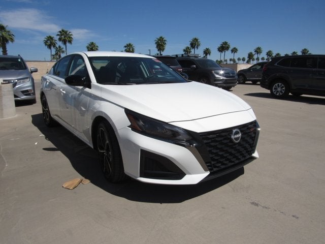 2025 Nissan Altima SR