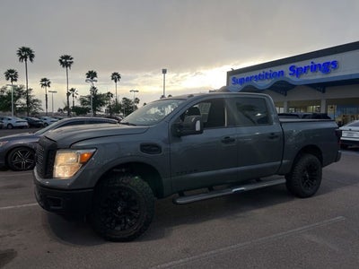2017 Nissan Titan SV