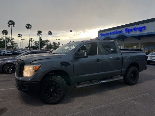 2017 Nissan Titan SV