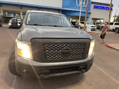 2017 Nissan Titan SV