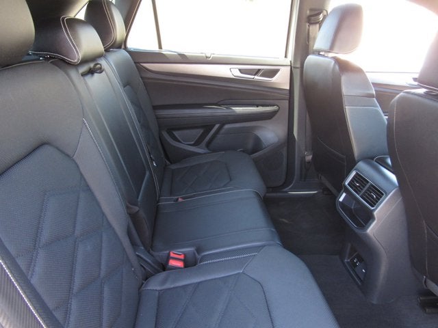 2025 Volkswagen Atlas Cross Sport 2.0T SE w/Technology