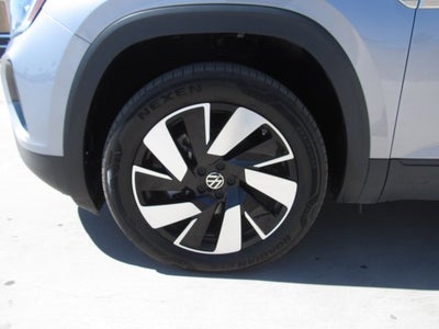 2025 Volkswagen Atlas Cross Sport 2.0T SE w/Technology