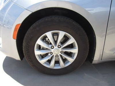 2017 Chrysler Pacifica Touring Plus