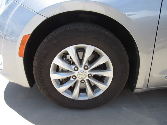 2017 Chrysler Pacifica Touring Plus