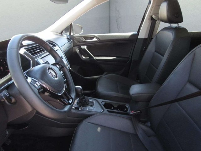 2020 Volkswagen Tiguan SE R-Line Black
