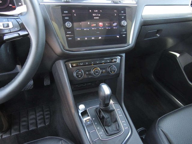 2020 Volkswagen Tiguan SE R-Line Black