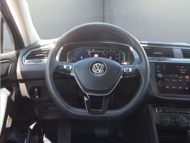 2020 Volkswagen Tiguan SE R-Line Black