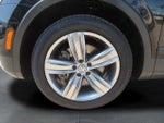 2020 Volkswagen Tiguan SE R-Line Black