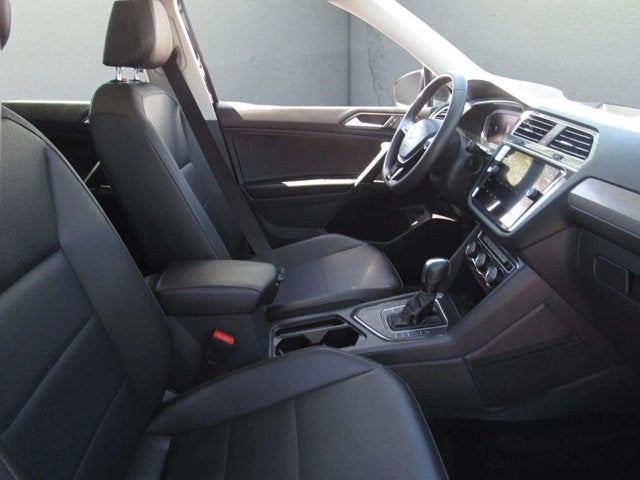 2020 Volkswagen Tiguan SE R-Line Black
