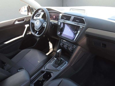 2020 Volkswagen Tiguan SE R-Line Black
