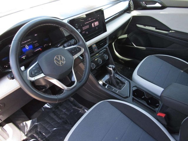 2025 Volkswagen Taos S