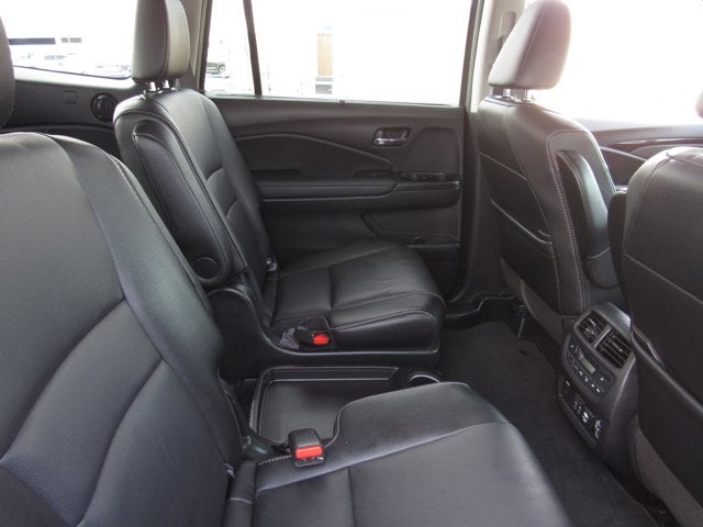 2022 Honda Pilot Touring 7-Passenger