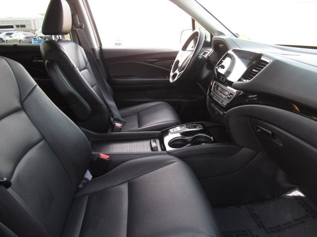 2022 Honda Pilot Touring 7-Passenger