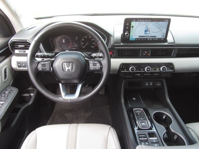 2024 Honda Pilot Touring - Photo 18