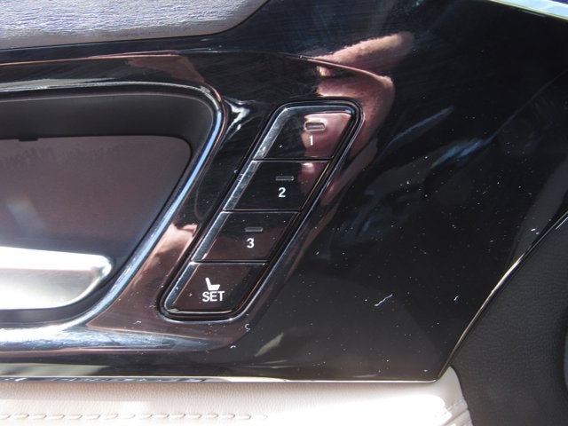 2022 Acura MDX w/Advance Package