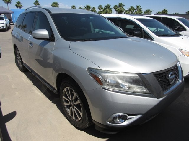 2016 Nissan Pathfinder SV