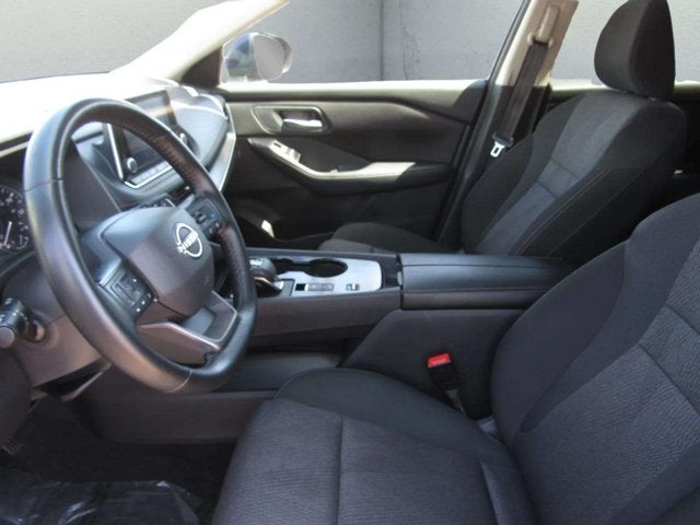 2025 Nissan Rogue SV - Photo 15