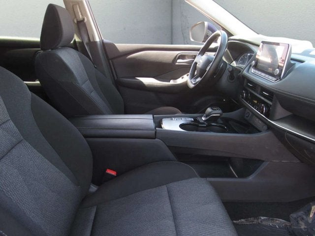 2025 Nissan Rogue SV - Photo 8