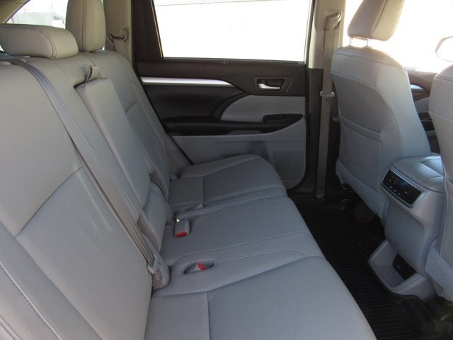 2018 Toyota Highlander Base