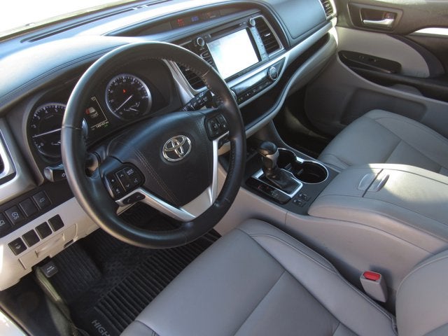 2018 Toyota Highlander Base