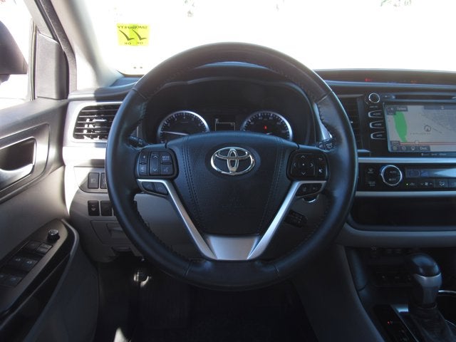 2018 Toyota Highlander Base