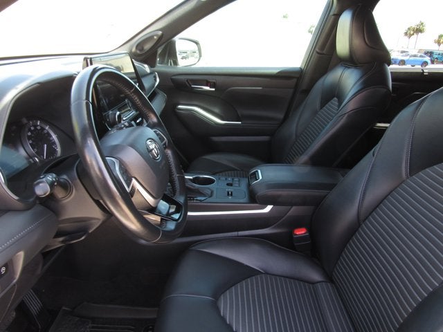 2023 Toyota Highlander XSE