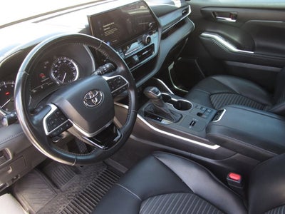 2023 Toyota Highlander XSE