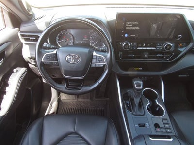 2023 Toyota Highlander XSE