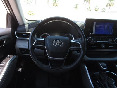 2023 Toyota Highlander LE