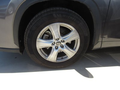 2023 Toyota Highlander LE