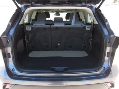 2025 Toyota Highlander XLE