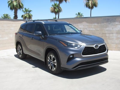 2025 Toyota Highlander XLE
