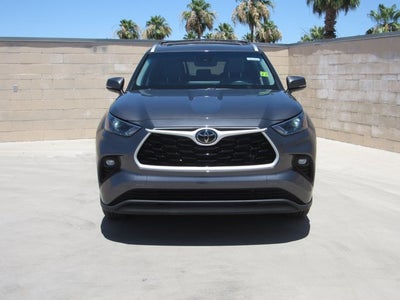 2025 Toyota Highlander XLE
