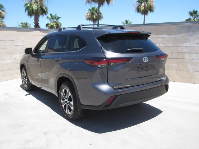 2025 Toyota Highlander XLE