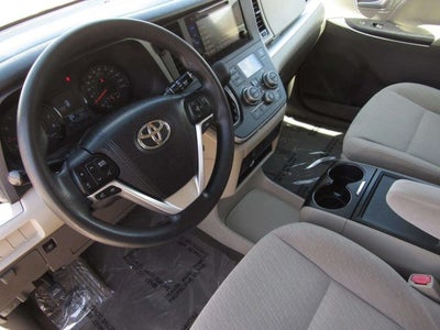 2016 Toyota Sienna LE AAS