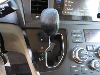 2016 Toyota Sienna LE AAS