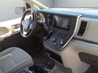 2016 Toyota Sienna LE AAS