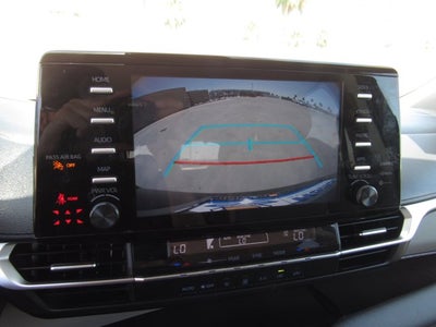 2023 Toyota Sienna LE