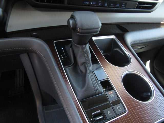 2023 Toyota Sienna LE