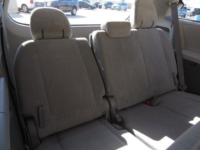 2020 Toyota Sienna LE